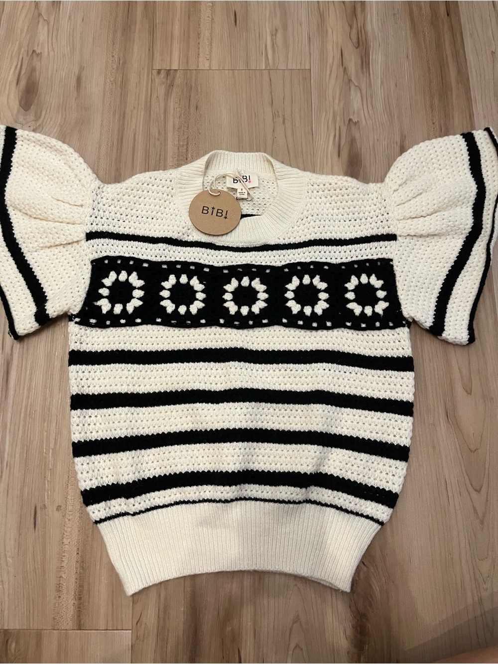 NWT-BiBi Granny Square Short Sleeve Striped Sweater -S